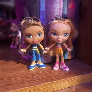 2 Secret Central High School Keychain Dolls